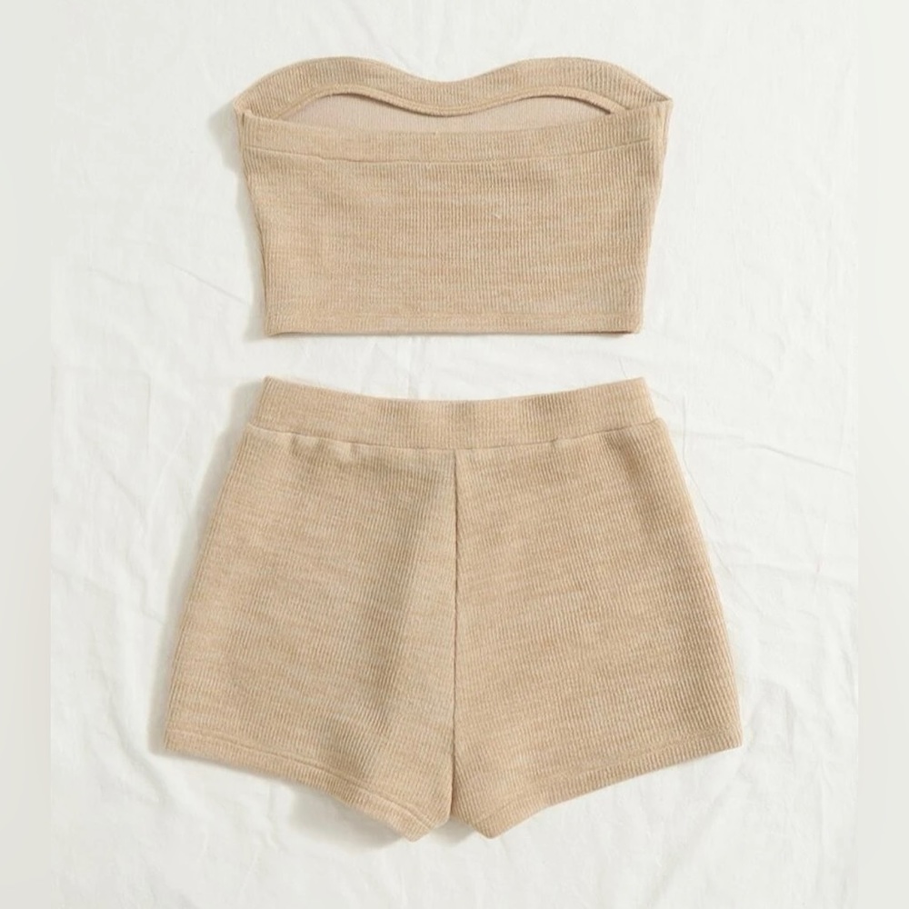 Ribbed Knit Tube Top + Biker Shorts - Picture 2 of 2